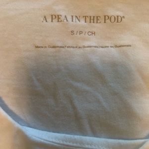 White quarter length maternity top